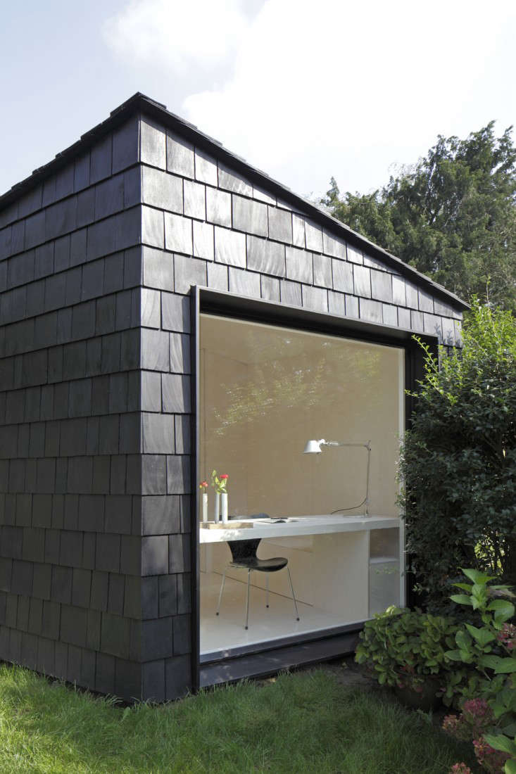 Outbuilding of the Week: A 323-Square-Foot Backyard Guest House (and