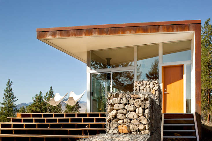 Hardscaping 101 Gabion Walls Gardenista - Gabion Wall Cost Estimate Hardscaping 101 Gabion Walls Gardenista - Gabion Wall Cost Estimate