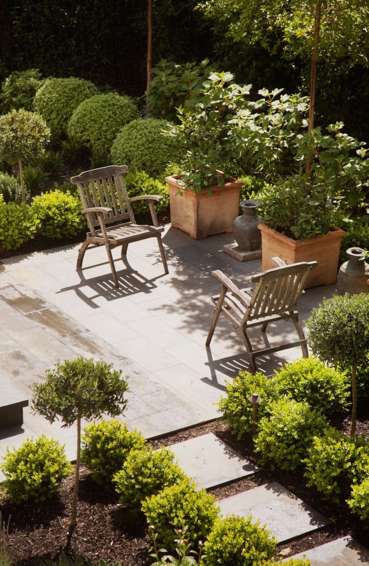 Low Cost Luxe 9 Pea Gravel Patio Ideas To Steal Gardenista