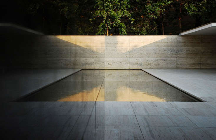 The New Modernism 48 Best Minimalist Swimming Pools Gardenista Mesmerizing Infinity Pool Backyard Minimalist The New Modernism 48 Best Minimalist Swimming Pools Gardenista Mesmerizing Infinity Pool Backyard Minimalist