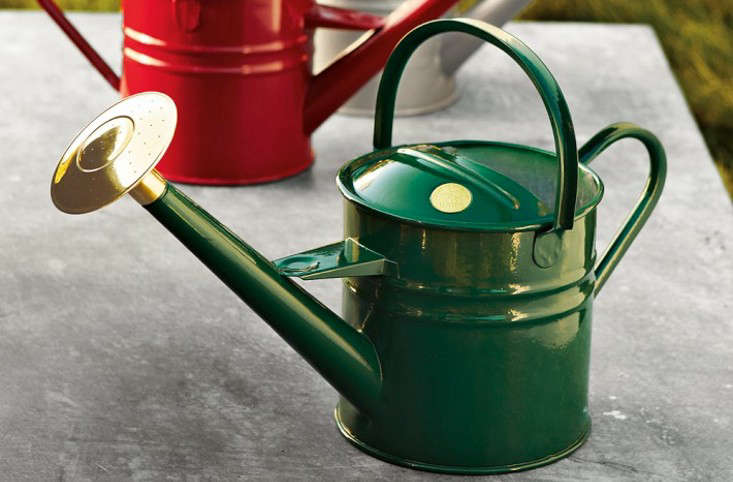 10 Easy Pieces: Garden Watering Cans - Gardenista