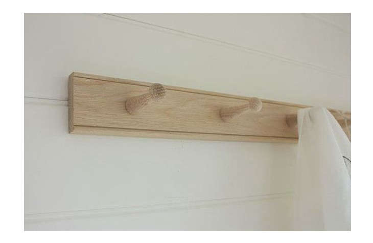 10 Easy Pieces Wooden Pegs And Hooks Gardenista Above If You Prefer An Unpainted Wood Oak Peg Rail With Six Hooks Has A Slim Profile It Measures 92 Centimeters Long And 7 High