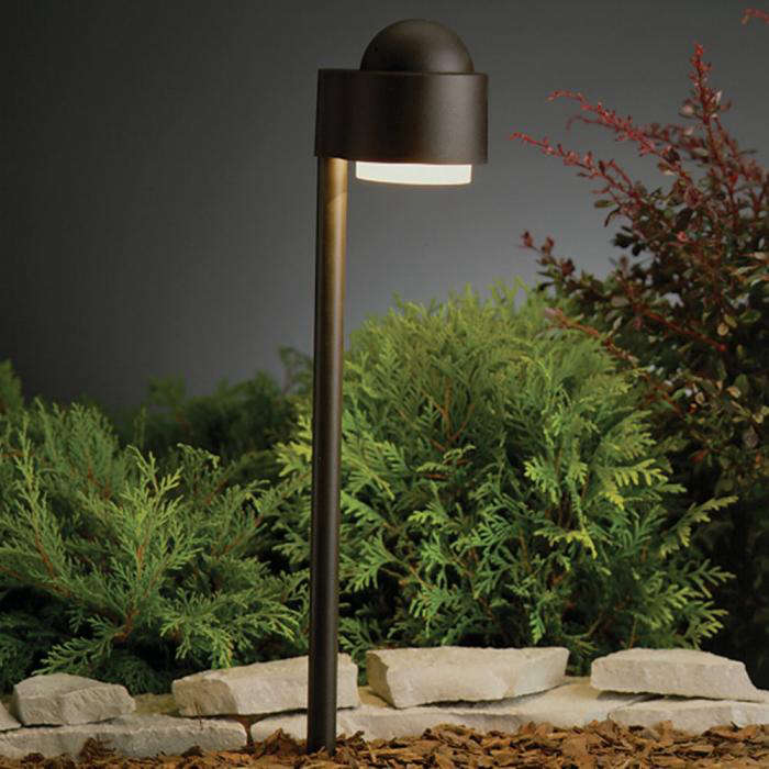 kichler path lights kichler 15310 10 easy pieces pathway lighting gardenista kichler path lights kichler 15310 10 easy pieces pathway lighting gardenista