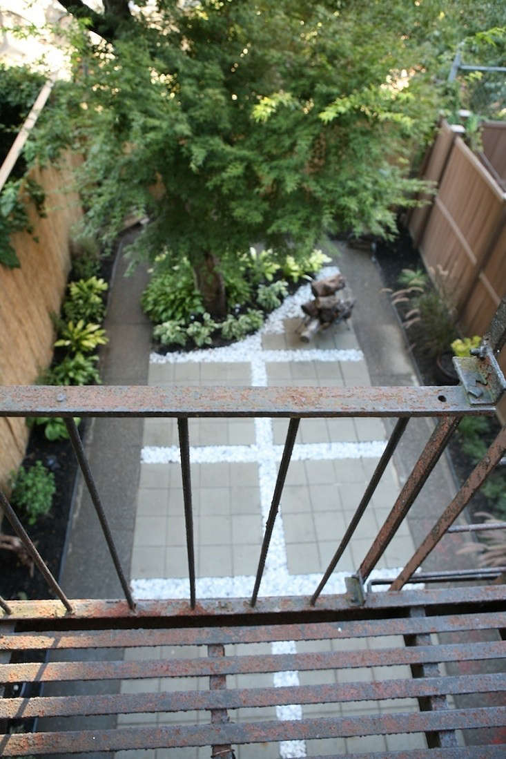 Before and After: A Modern Brooklyn Backyard on a Budget - Gardenista