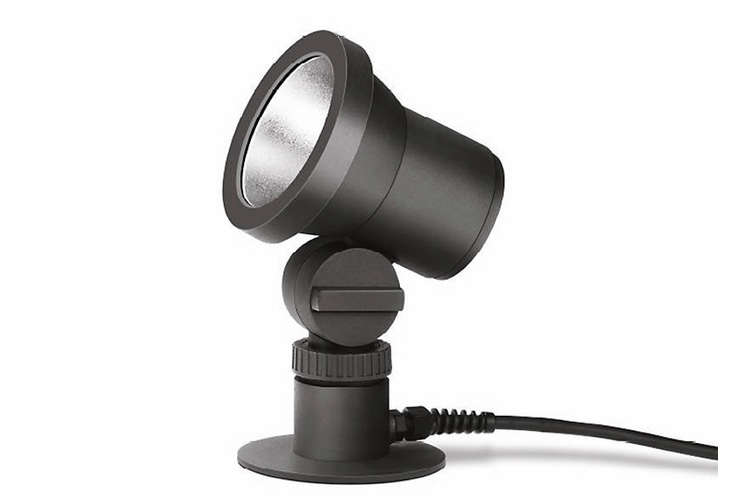 10 Easy Pieces Spotlights And Floodlights Gardenista Bega Outdoor Lighting Spotlight Gardenista