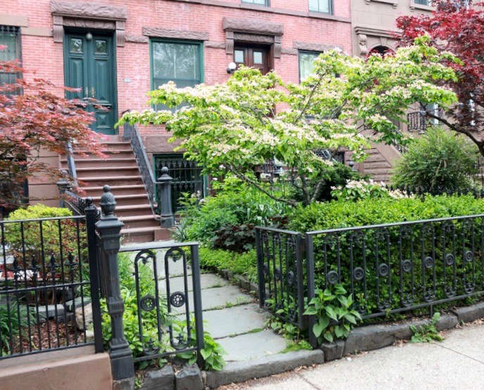 brooklyn on a budget 10 favorite gardens from the gardenista