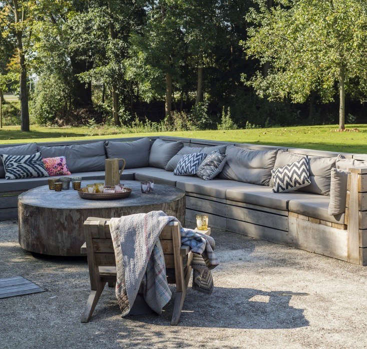 The New Outdoor Living Room 10 Favorite Built In Sofas For Decks Freestanding Built In