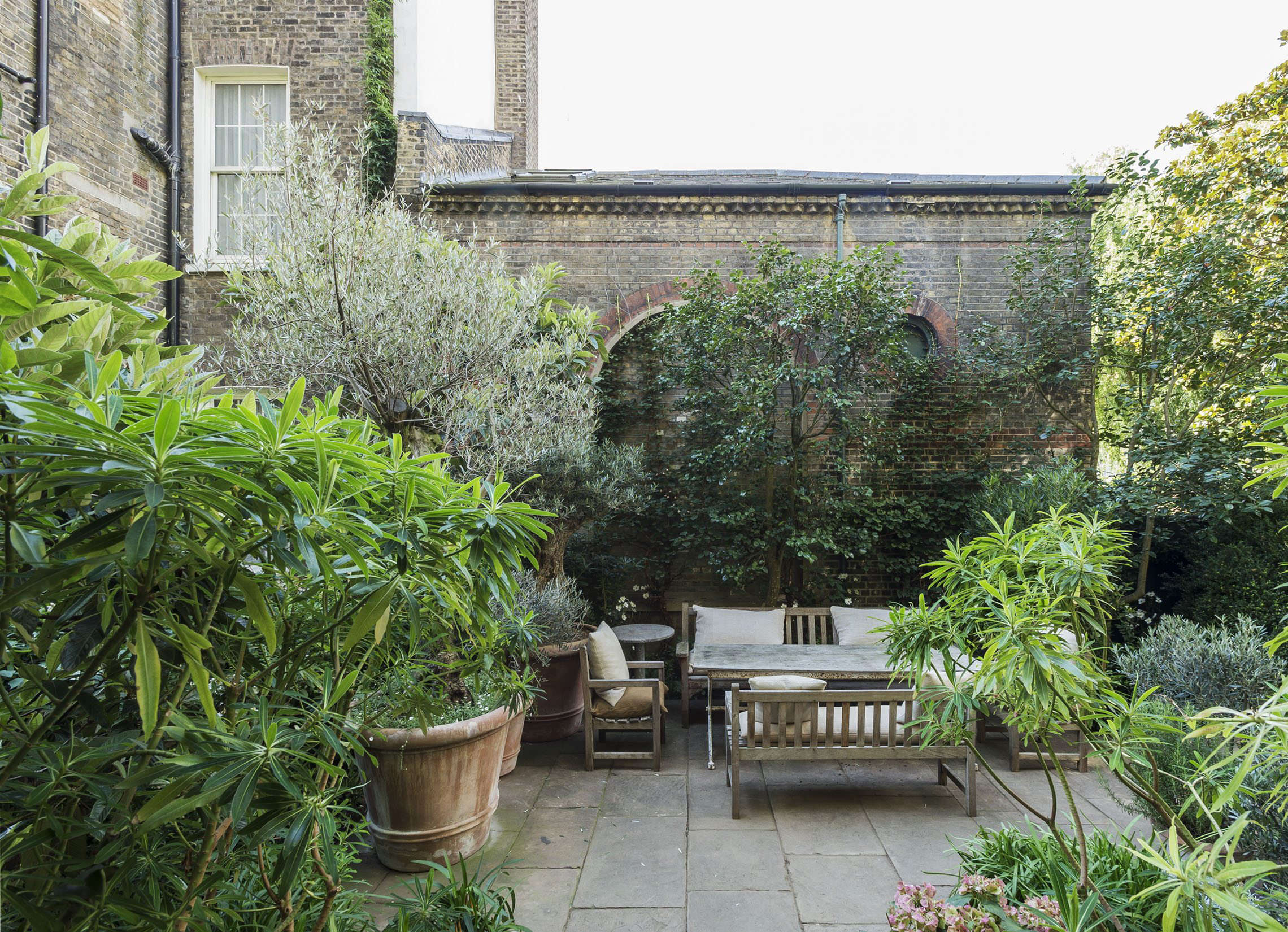 A Study in Serenity Designer Rose Uniacke's Tranquil Terrace Garden