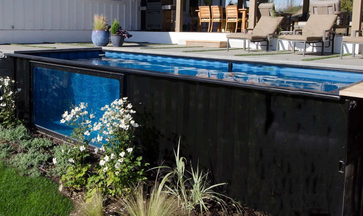 The Modpool prototype at the Ranthams’ home in Abbotsford, not far from Vancouver, has been thoroughly tested by their three children. “Sometimes,” says Paul, “the kids will be playing in the pool while I relax in the hot tub.”