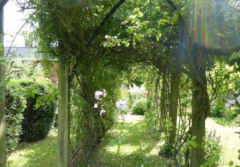 English Cottage Gardening 8 Lessons Learned In Rural Suffolk
