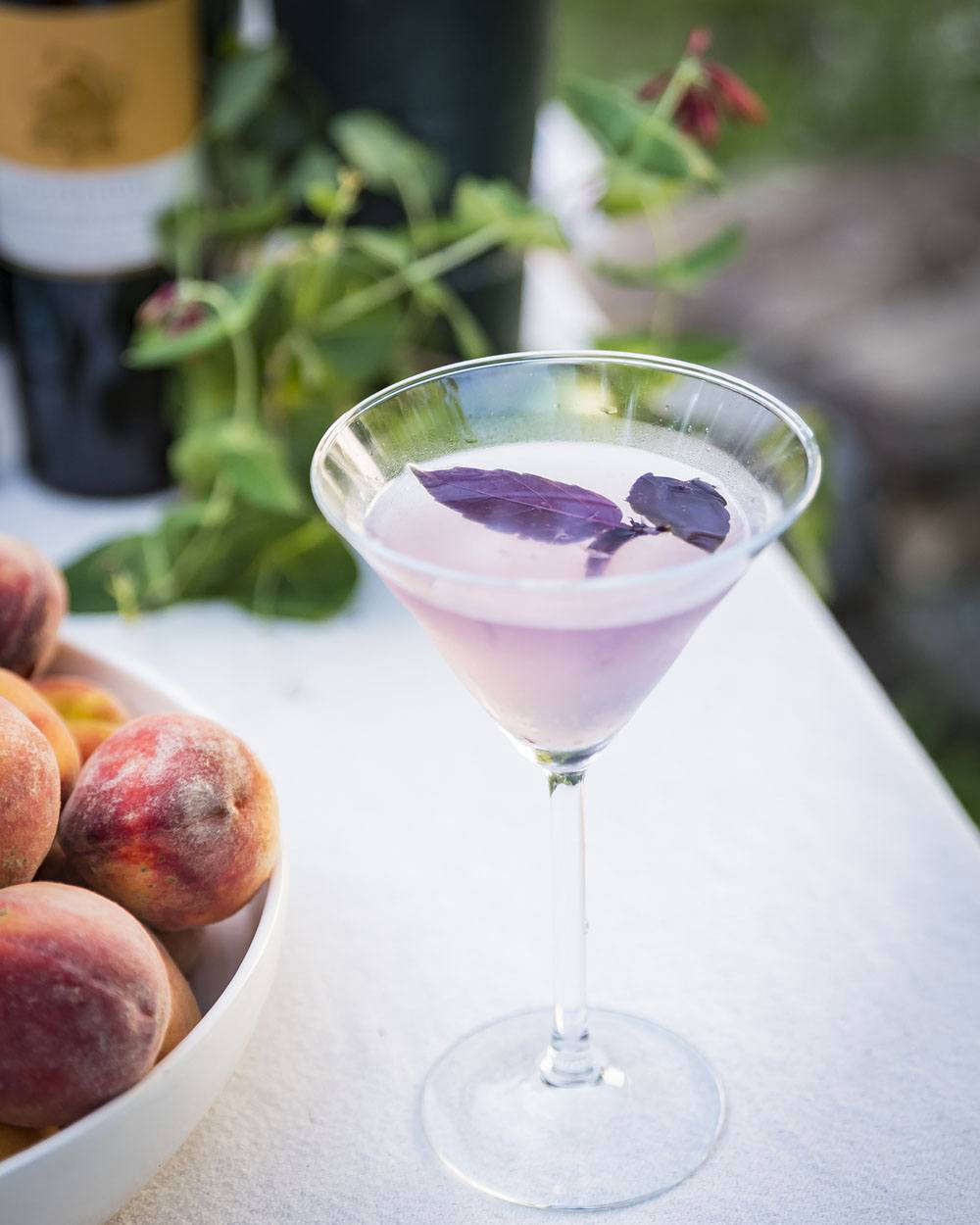 “All of my barn suppers share the theme of seasonal and local food,” says Phoebe. They have more specific themes as well, such as edible flowers or clean eating.