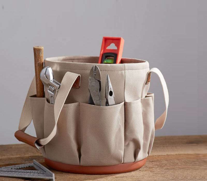 10 Easy Pieces Soft Garden Totes Gardenista The Tool Caddy From Pottery Barn Is Made Of Polyester Canvas To Resist Water It S