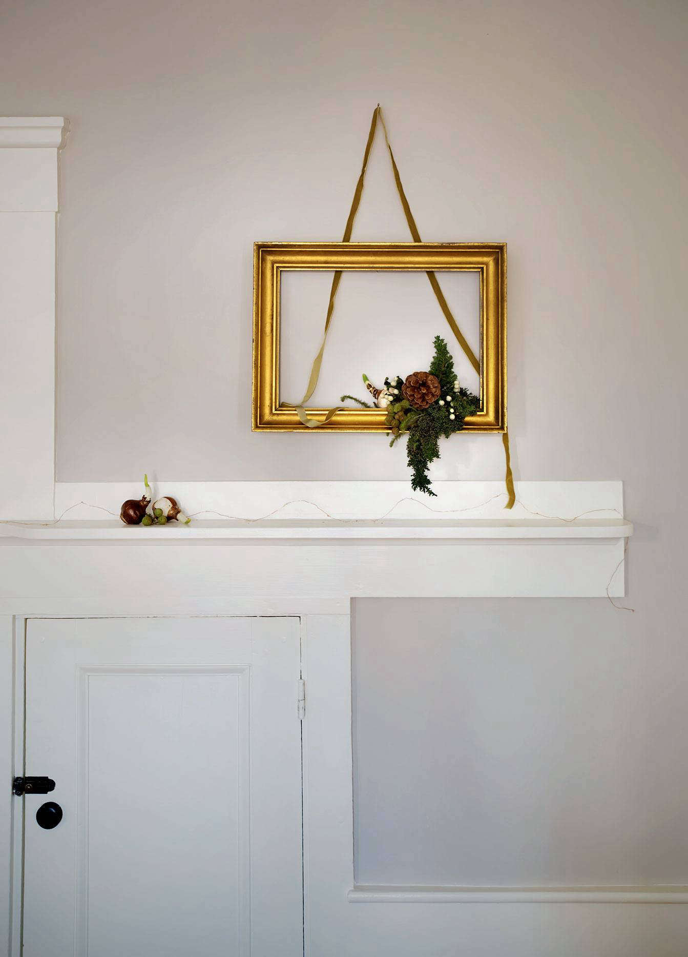 To complete the composition, I draped a simple string of fairy lights on the shelf.