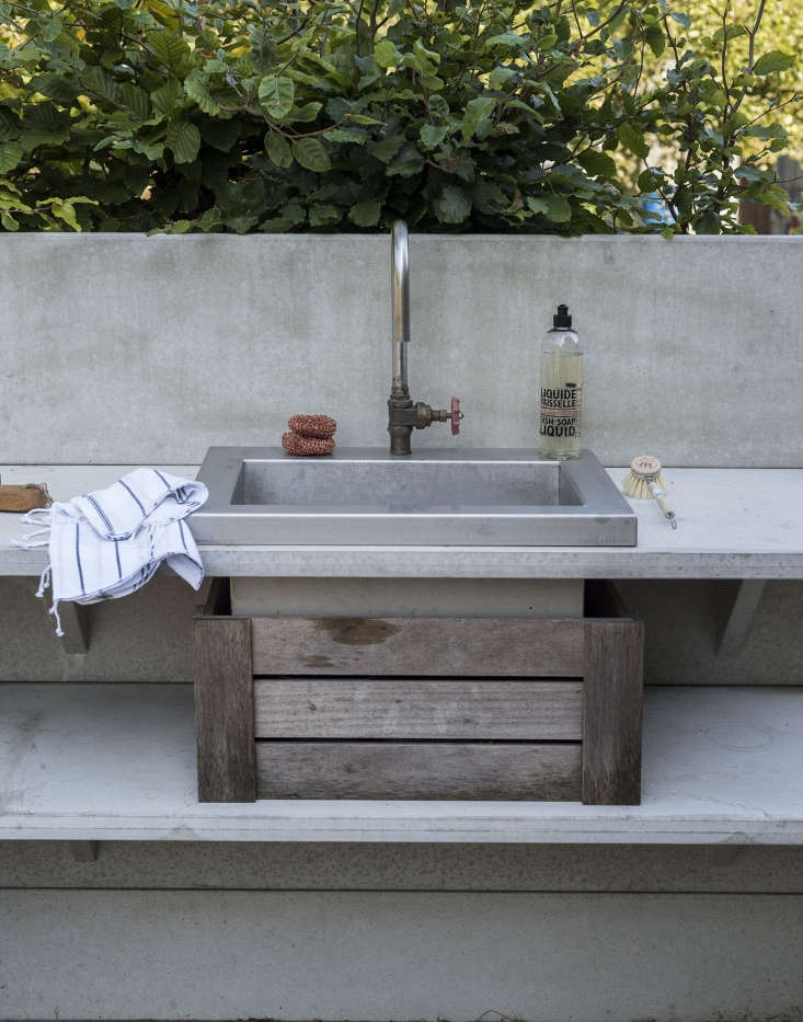10 Easy Pieces Faucets For Outdoor Sinks Gardenista