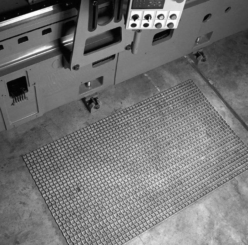 You can source a more heavy-duty industrial Steel Mat Shoe Scraper made of flexible mesh cold rolled steel. It